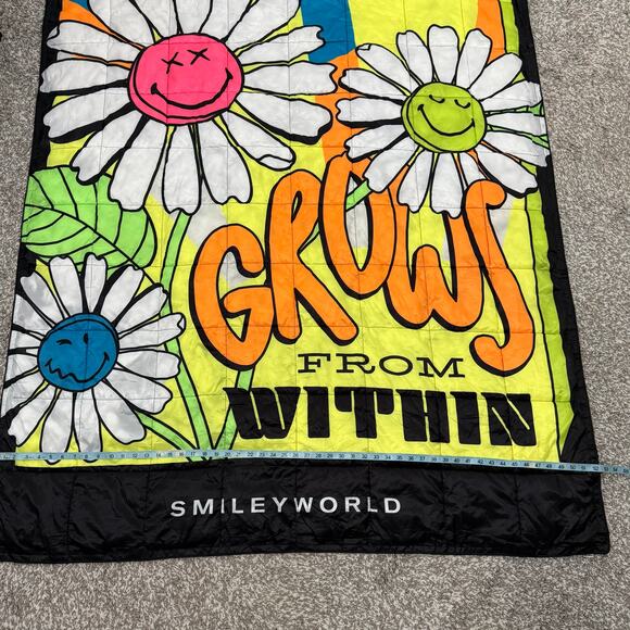 Smiley World Packable Camping Blanket Size‎ 53x78 - Picture 4 of 7